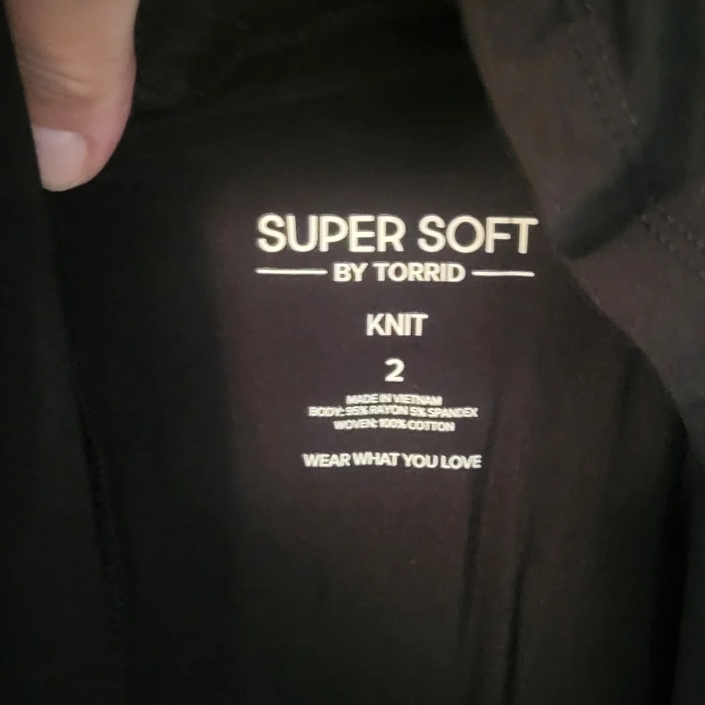 Torrid Black Cutout Short Sleeve Blouse - Picture 4 of 4